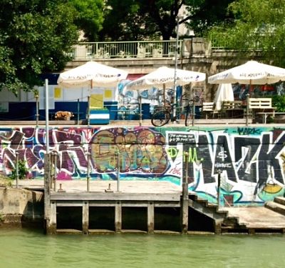 Graffiti along the Danube 